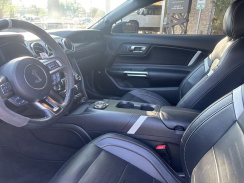Used 2022 Ford Mustang Shelby GT500 w/ Technology Package image 5