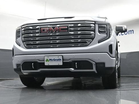New 2026 GMC Sierra 1500 Denali AWD/4WD image 7