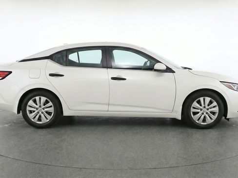 Used 2024 Nissan Sentra S image 11