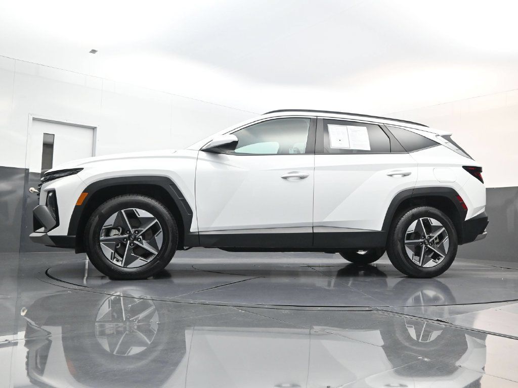 Certified 2025 Hyundai Tucson SEL AWD/4WD image 27