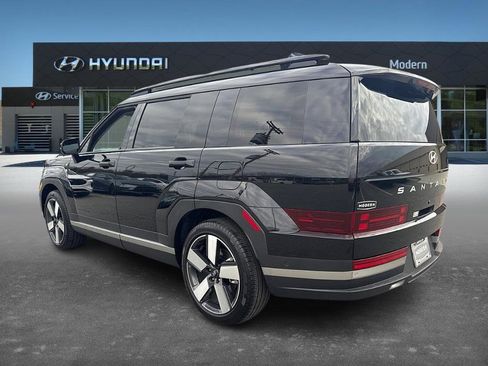 Used 2025 Hyundai Santa Fe Limited image 7