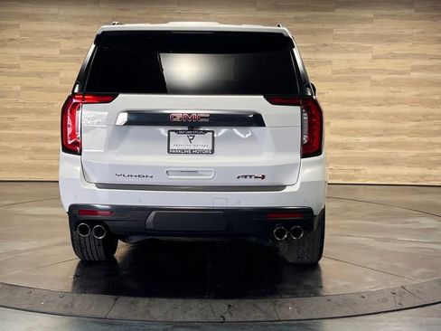 Used 2024 GMC Yukon XL AT4 w/ AT4 Premium Plus Package AWD/4WD image 14