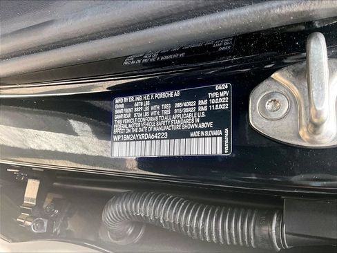 Certified 2024 Porsche Cayenne S AWD/4WD image 35