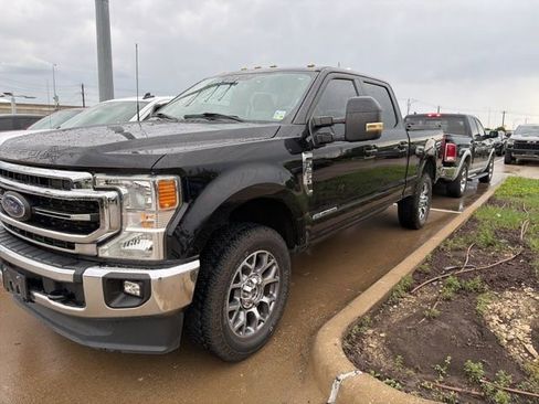 Used 2022 Ford F250 Lariat w/ Lariat Value Package image 2