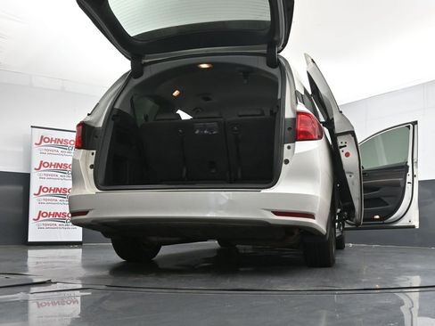Used 2018 Honda Odyssey EX-L image 29