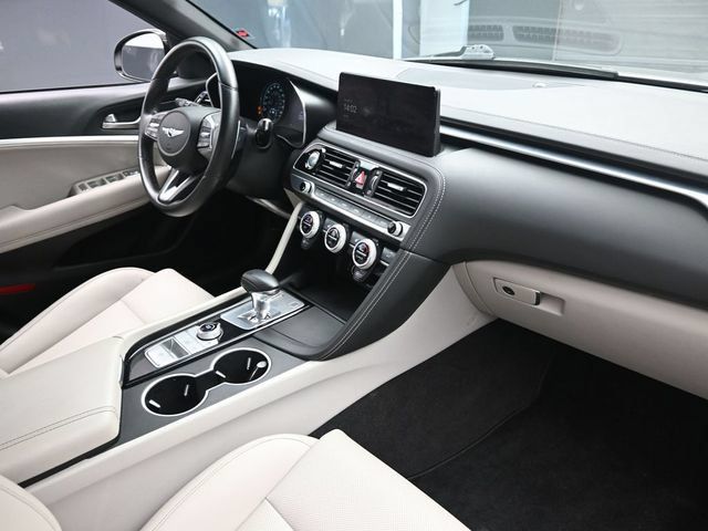 Used 2023 Genesis G70 2.0T RWD image 26