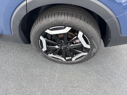Used 2025 Kia Telluride S AWD/4WD image 12