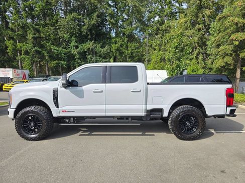 Used 2025 Ford F350 Platinum AWD/4WD image 2
