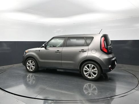 Used 2016 Kia Soul + w/ Audio Package FWD image 2