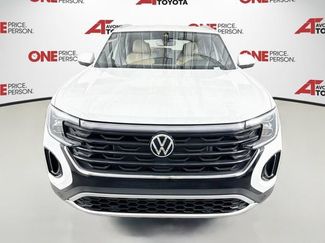 Used 2025 Volkswagen Atlas Cross Sport SE FWD video 2
