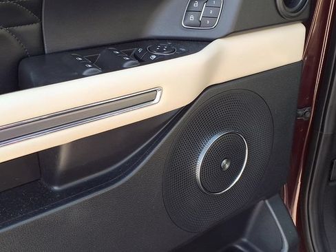 Used 2020 Ford Expedition Platinum RWD image 4