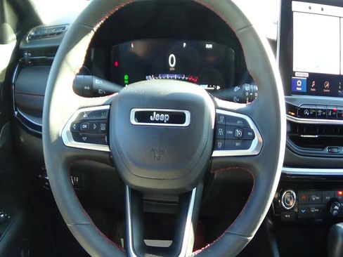 Certified 2024 Jeep Compass Trailhawk w/ Trailhawk Elite Group image 20