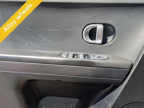 Used 2024 Hyundai Ioniq 5 SEL AWD/4WD image 17