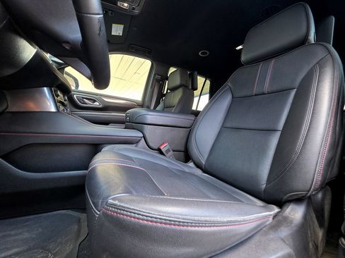 Used 2024 Chevrolet Tahoe RST w/ Luxury Package AWD/4WD image 22