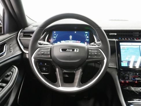 Used 2024 Jeep Grand Cherokee Limited 4xe w/ Luxury Tech Group II image 22