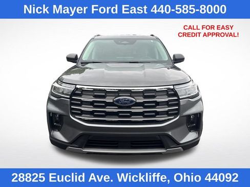 Used 2025 Ford Explorer Active w/ Active Comfort Package AWD/4WD image 2