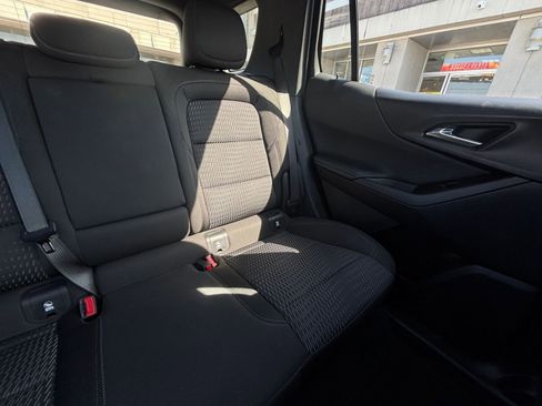 Used 2025 Chevrolet Equinox LT image 40