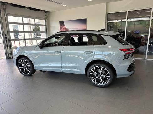 New 2026 Audi Q3 quattro 2.0T AWD/4WD image 5