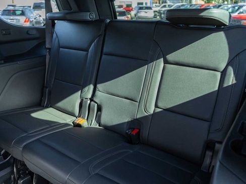 Used 2022 Chevrolet Tahoe LT w/ Luxury Package image 15