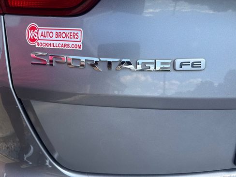 Used 2018 Kia Sportage LX FWD image 16