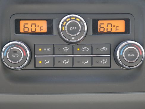 Used 2021 Nissan Frontier SV w/ Midnight Edition Floor Mats image 19