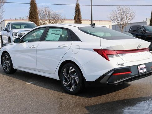 New 2026 Hyundai Elantra Limited image 5