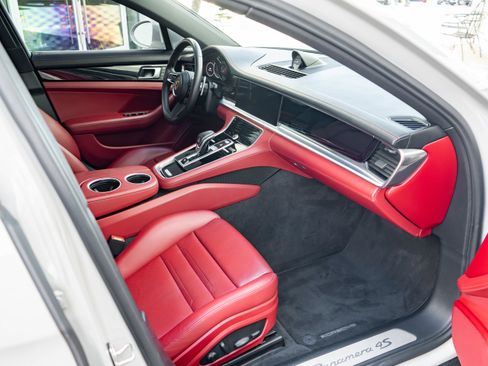 Used 2023 Porsche Panamera 4S AWD/4WD image 28