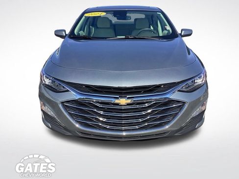 Used 2024 Chevrolet Malibu LT FWD image 2