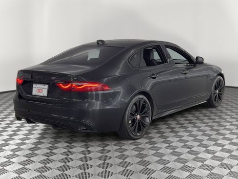 Used 2022 Jaguar XF R-Dynamic SE image 9