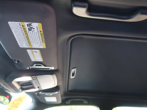 Used 2026 Subaru Forester Premium AWD/4WD image 13