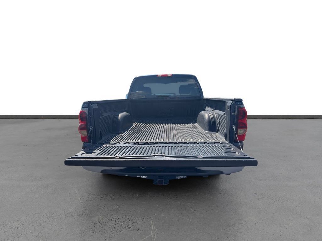 Used 2007 Chevrolet Silverado 1500 W/T RWD image 24