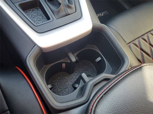 Used 2024 Toyota RAV4 XLE image 26