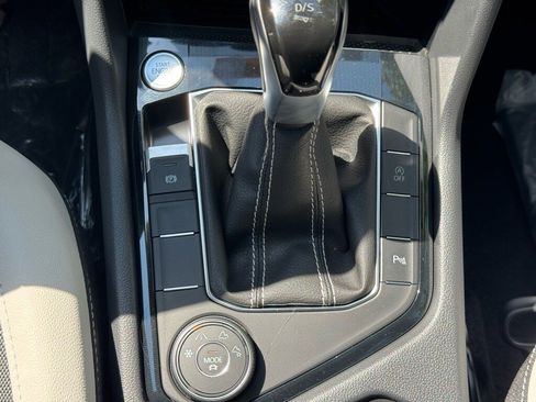 New 2025 Volkswagen Taos SE AWD/4WD image 31