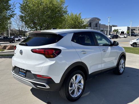 Used 2023 Buick Encore GX Preferred w/ Cold Weather Comfort Package image 5