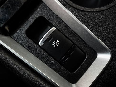 Used 2025 Nissan Altima 2.5 SV AWD/4WD image 25