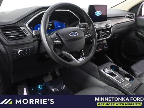 Used 2020 Ford Escape Titanium AWD/4WD image 11