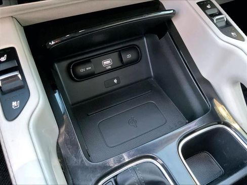 Used 2020 Kia Telluride SX image 36