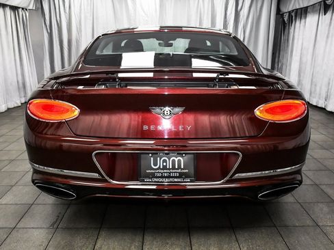 Used 2020 Bentley Continental GT image 5