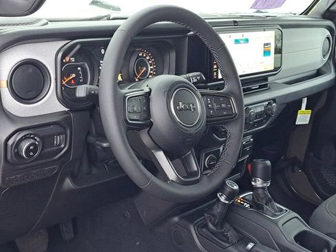 New 2026 Jeep Gladiator Sport AWD/4WD image 6