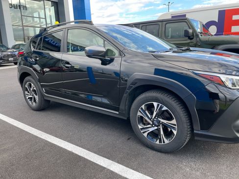 Used 2024 Subaru Crosstrek 2.0i Premium AWD/4WD image 3