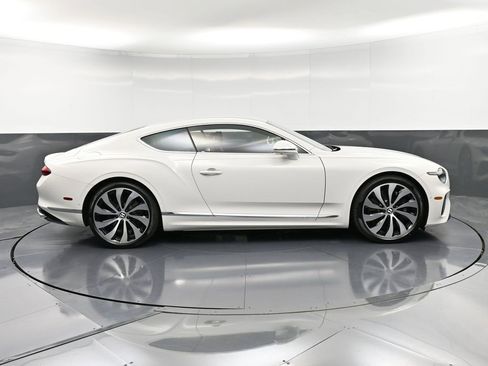 New 2026 Bentley Continental GT image 9