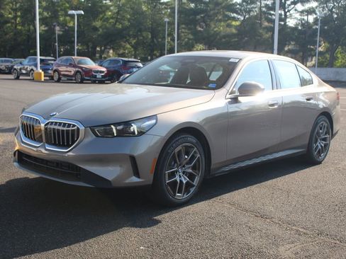 New 2027 BMW 530i xDrive AWD/4WD image 4