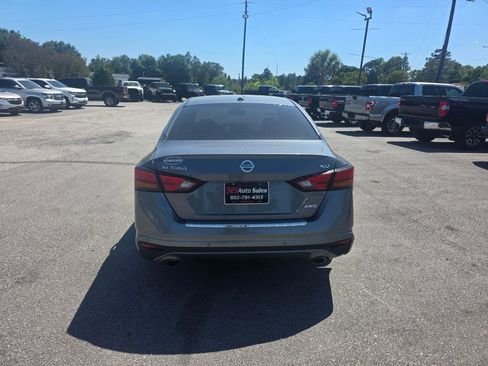 Used 2019 Nissan Altima 2.5 SV AWD/4WD image 3