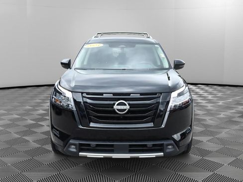 Used 2023 Nissan Pathfinder Platinum AWD/4WD image 13