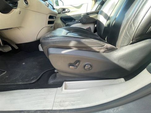 Used 2020 Chrysler Pacifica Touring-L image 15