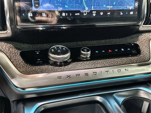New 2026 Ford Expedition Tremor image 22