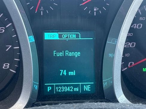 Used 2017 Chevrolet Equinox LT w/ Convenience Package image 18