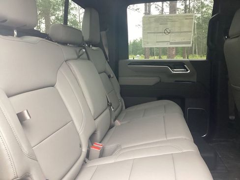 New 2026 GMC Sierra 2500 SLT w/ SLT Premium Package AWD/4WD image 25