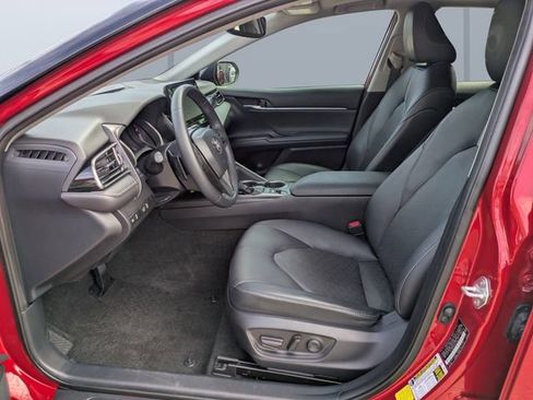 Used 2023 Toyota Camry XSE FWD image 19