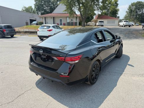 Used 2025 Nissan Sentra S FWD image 17